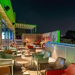 ホテル Ibis Styles Centre 3*