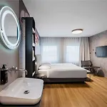 Ibis Styles Centre ホテル 3*