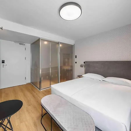 Ibis Styles Centre 3* Lublaň
