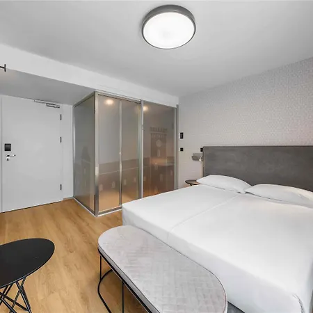 Hotel Ibis Styles Centre 3*
