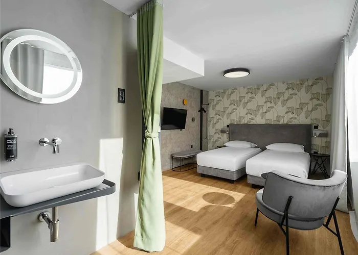 Ibis Styles Centre Hotel